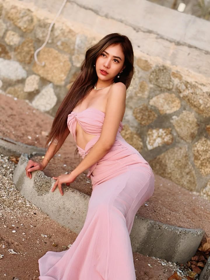 น้ำหวาน - รักษ์ณภัค วงศ์ธนทัศน์