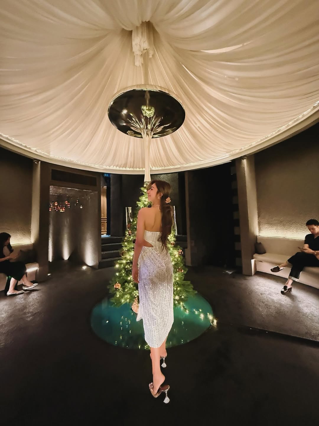 น้ำหวาน - รักษ์ณภัค วงศ์ธนทัศน์