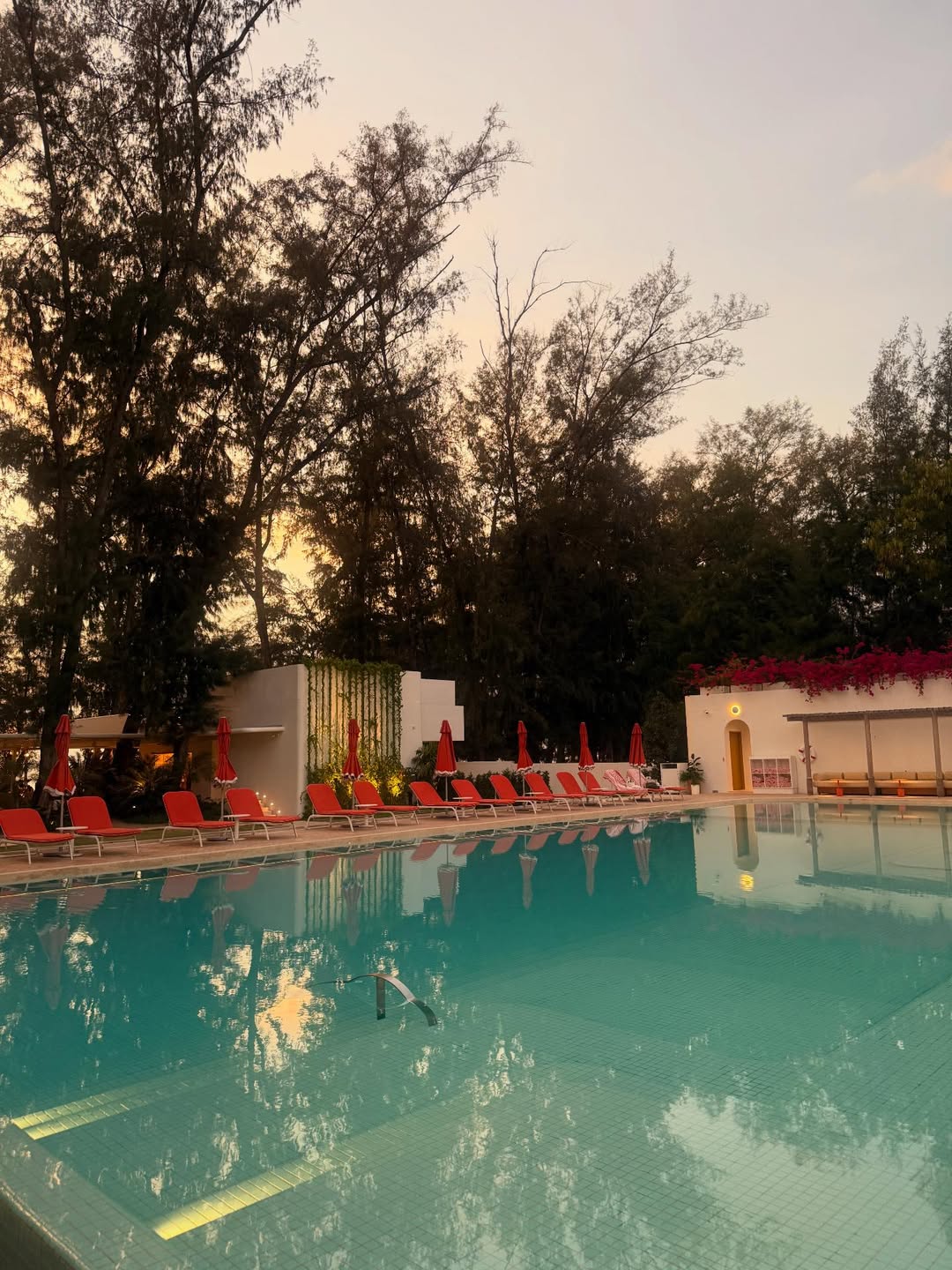 น้ำหวาน - รักษ์ณภัค วงศ์ธนทัศน์