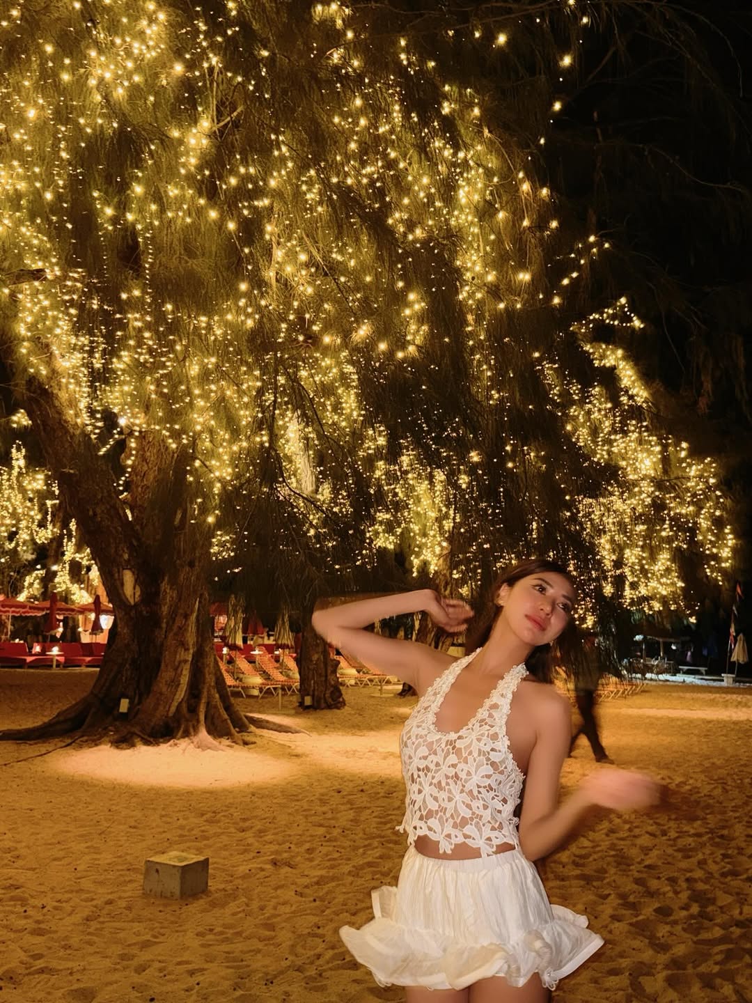 น้ำหวาน - รักษ์ณภัค วงศ์ธนทัศน์