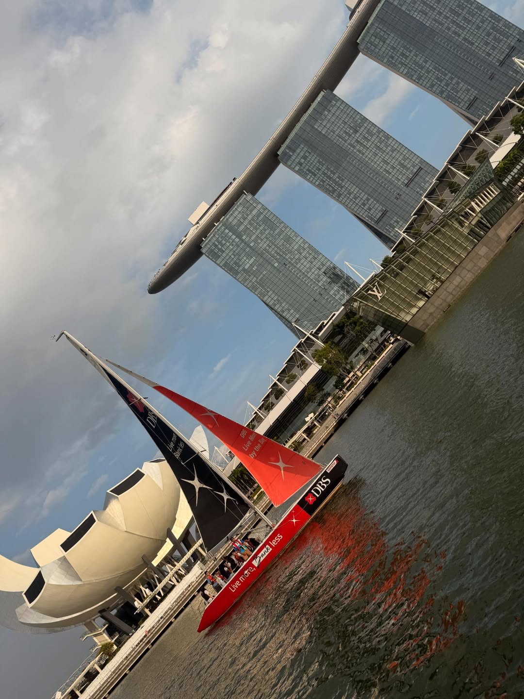 น้ำหวาน - รักษ์ณภัค วงศ์ธนทัศน์