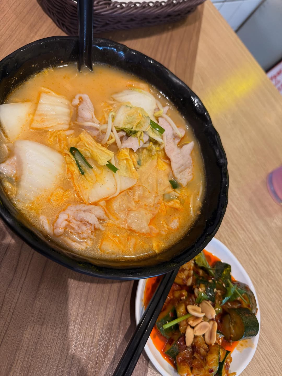 น้ำหวาน - รักษ์ณภัค วงศ์ธนทัศน์