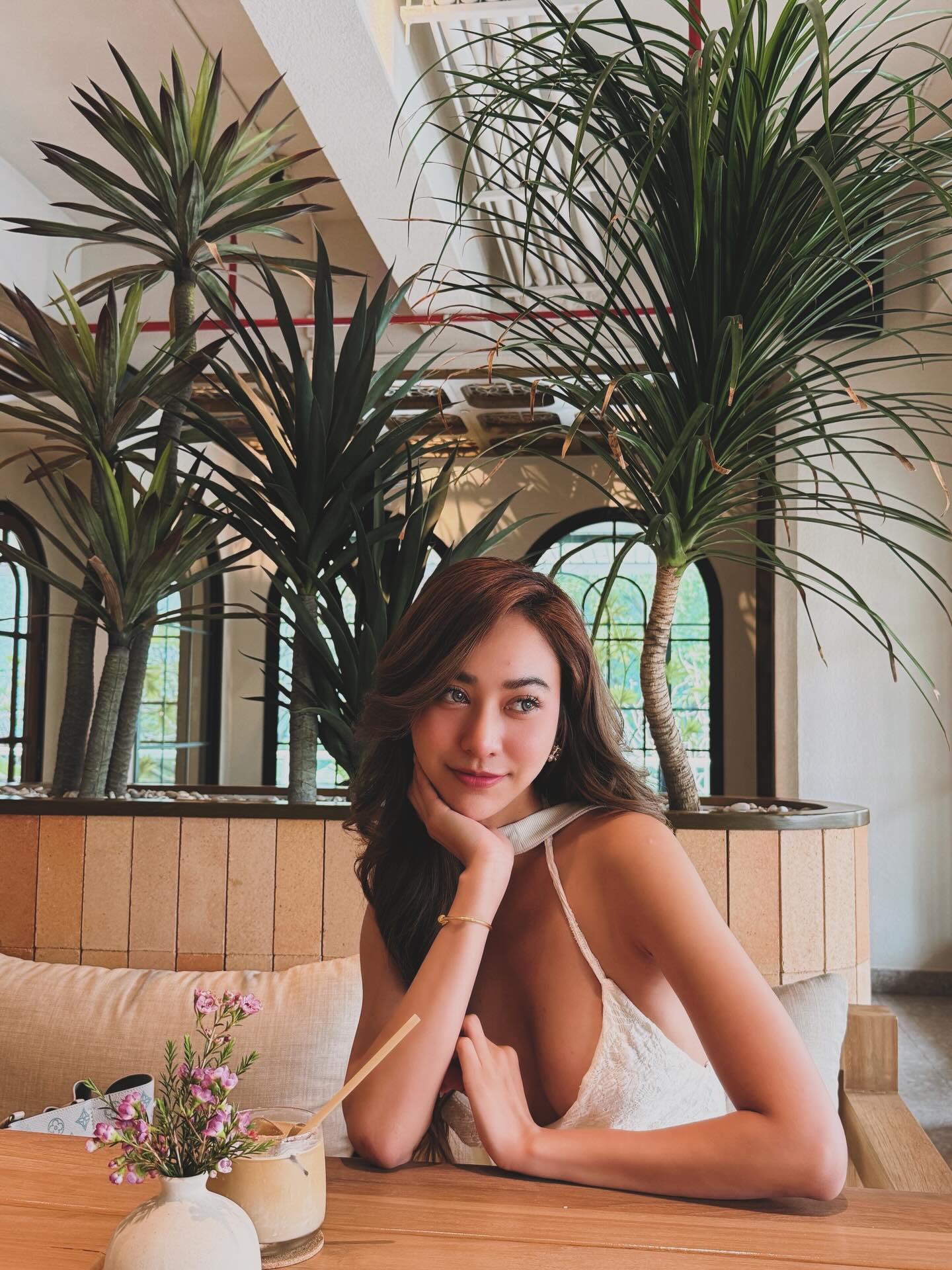 น้ำหวาน - รักษ์ณภัค วงศ์ธนทัศน์