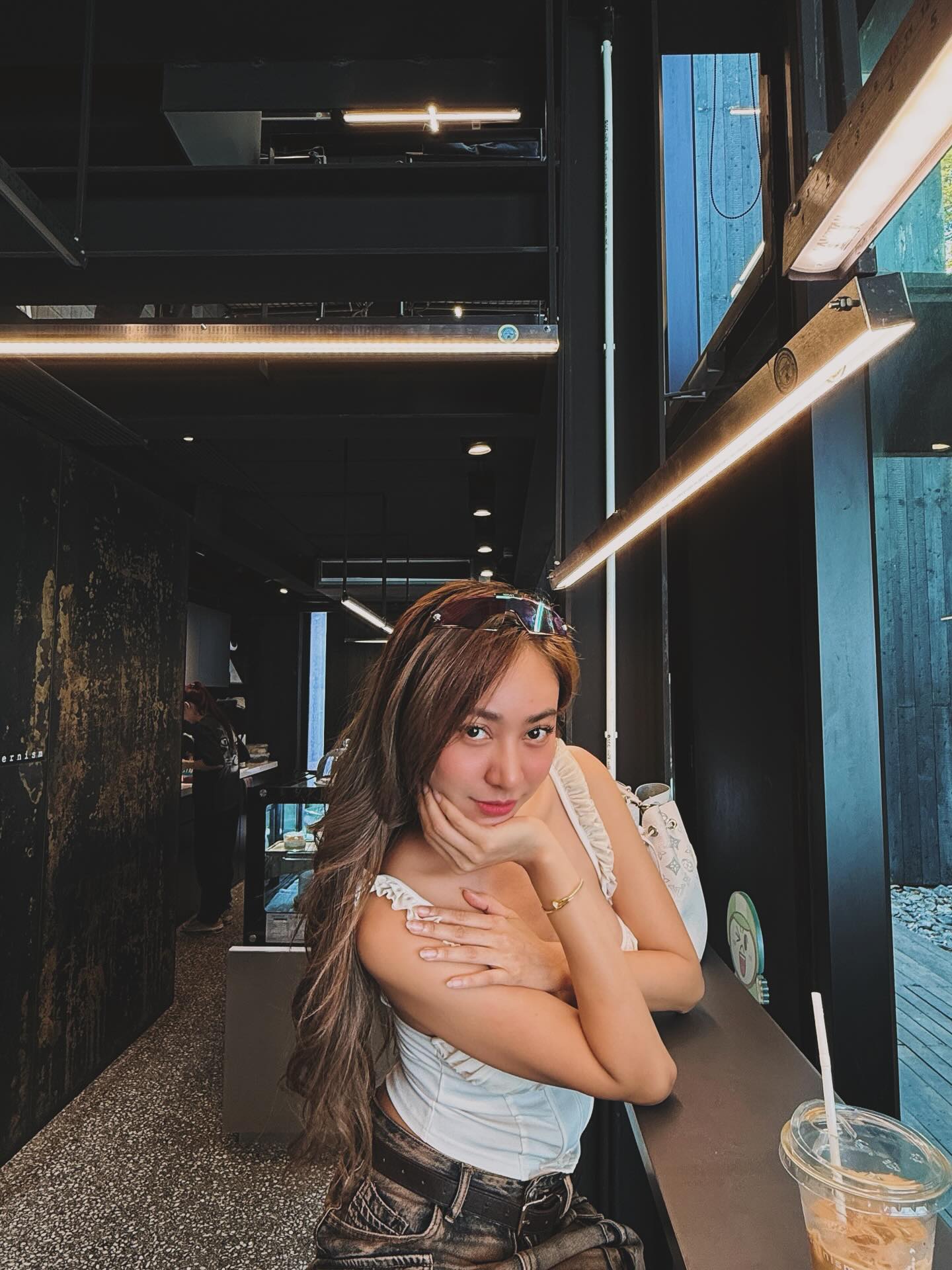 น้ำหวาน - รักษ์ณภัค วงศ์ธนทัศน์