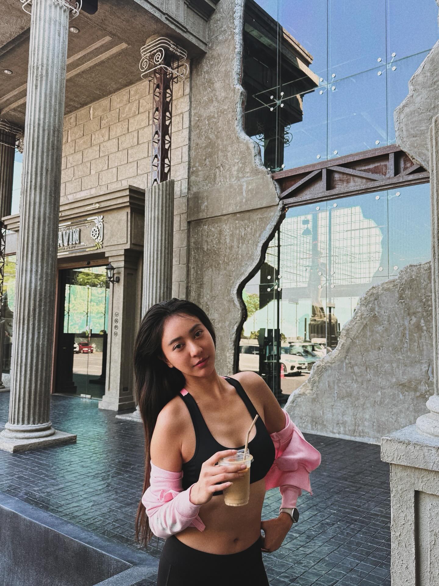 น้ำหวาน - รักษ์ณภัค วงศ์ธนทัศน์