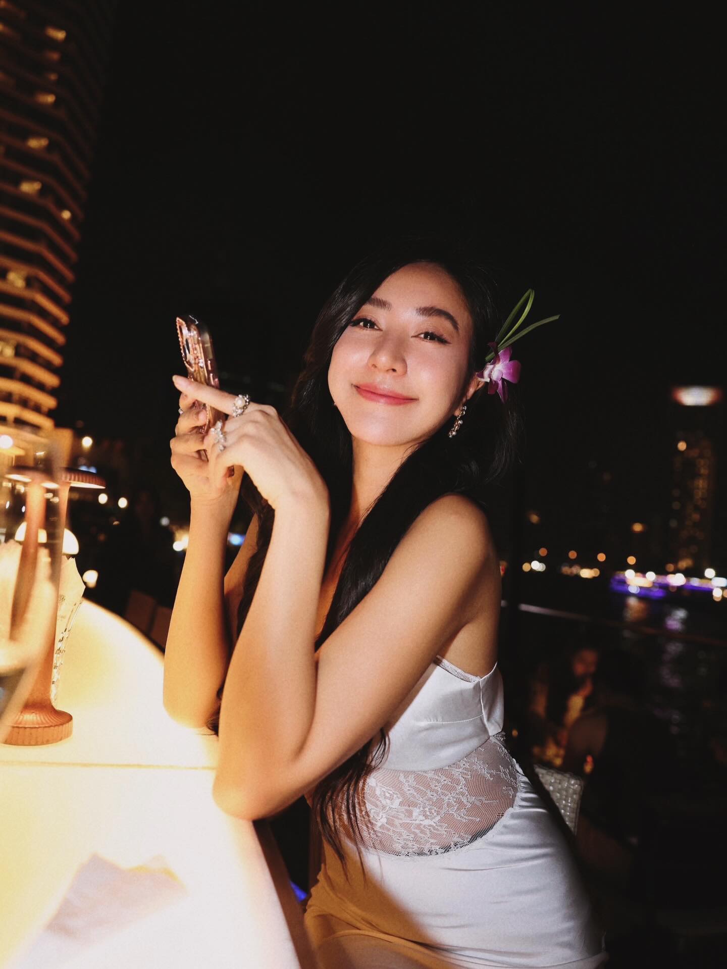 น้ำหวาน - รักษ์ณภัค วงศ์ธนทัศน์