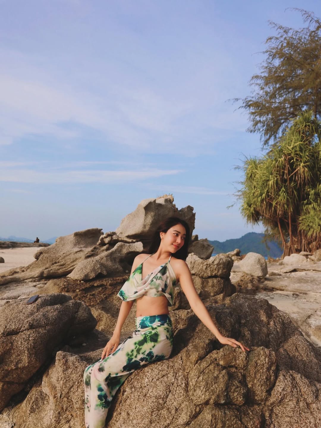 น้ำหวาน - รักษ์ณภัค วงศ์ธนทัศน์