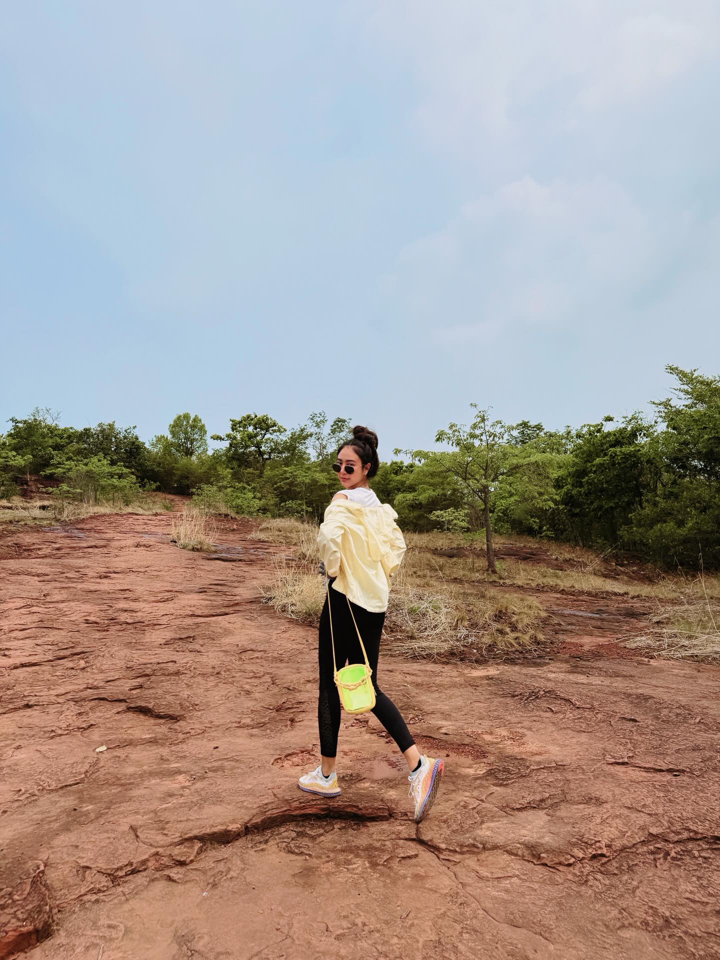 น้ำหวาน - รักษ์ณภัค วงศ์ธนทัศน์