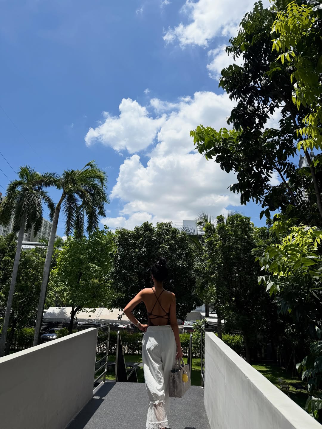 น้ำหวาน - รักษ์ณภัค วงศ์ธนทัศน์