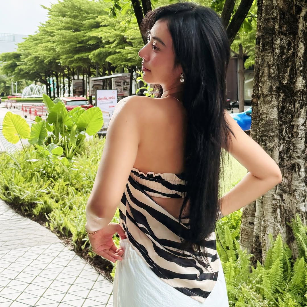 น้ำหวาน - รักษ์ณภัค วงศ์ธนทัศน์