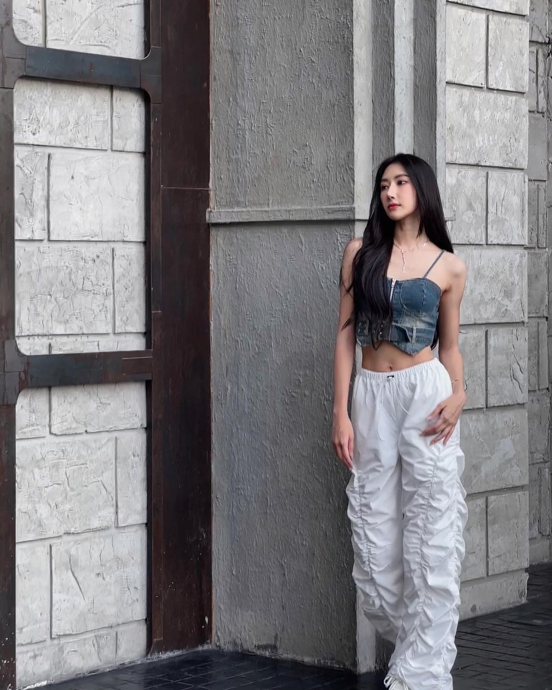 ยีนส์ - เกวลิน ศรีวรรณา