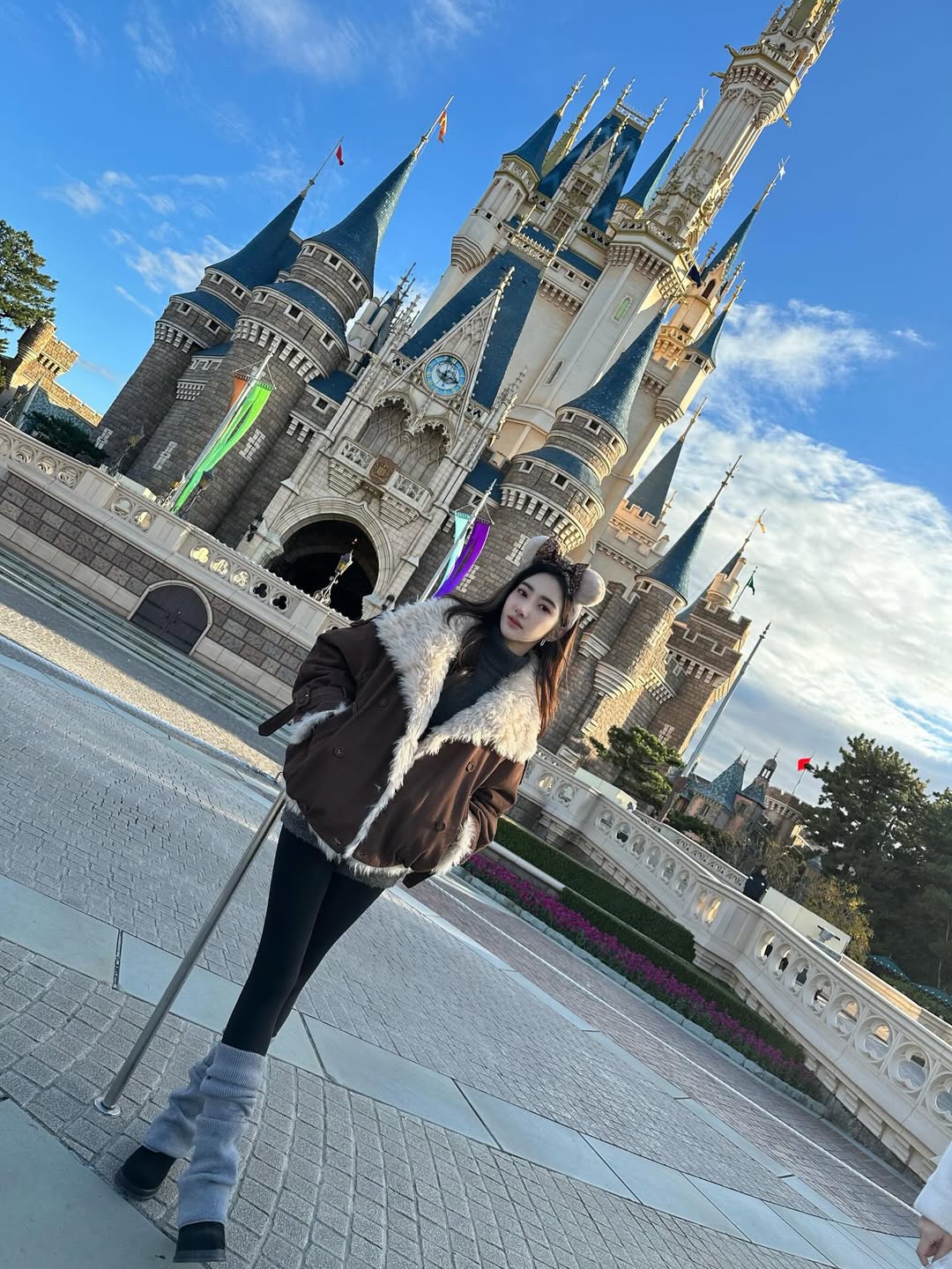 ยีนส์ - เกวลิน ศรีวรรณา