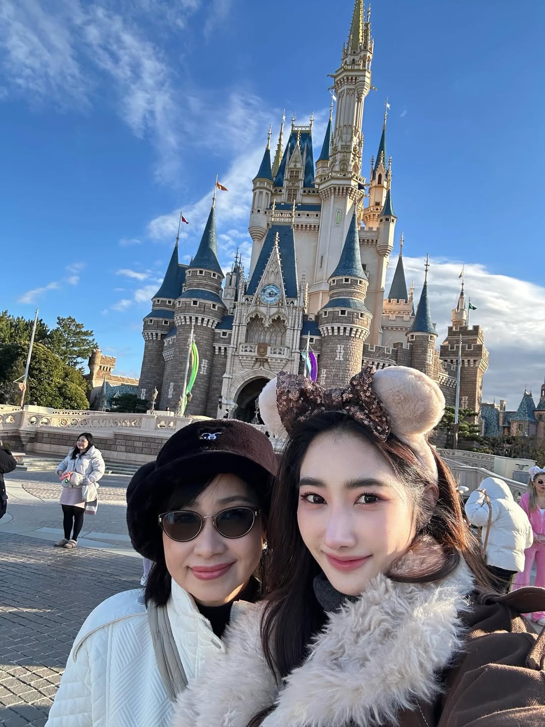 ยีนส์ - เกวลิน ศรีวรรณา