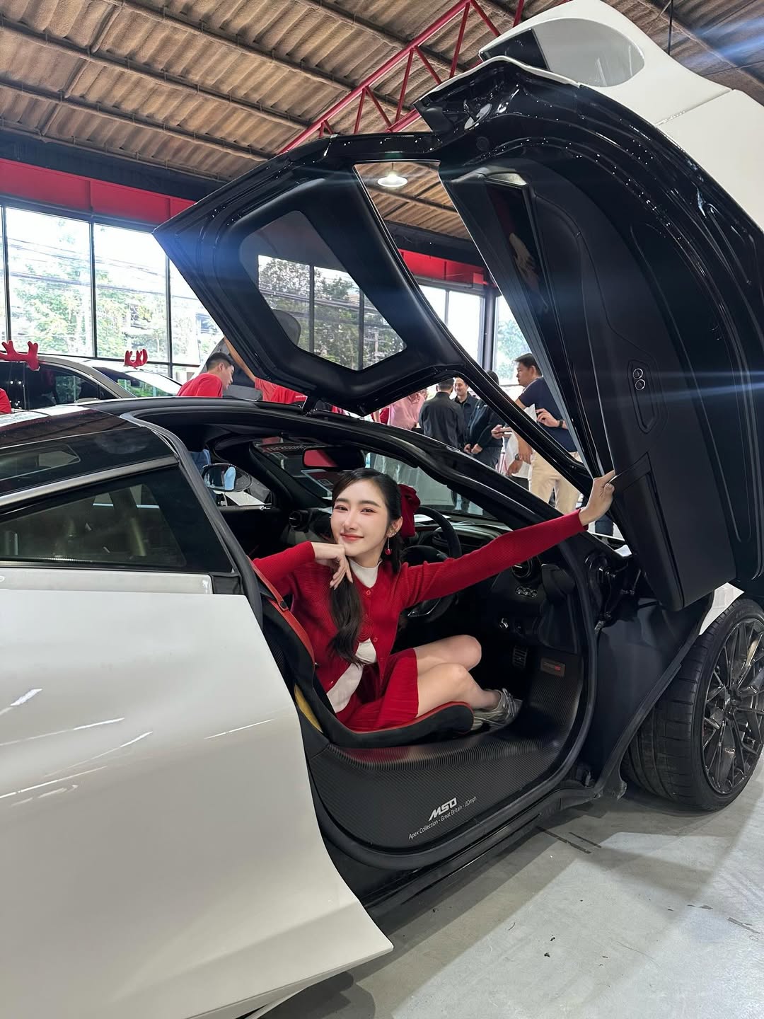 ยีนส์ - เกวลิน ศรีวรรณา