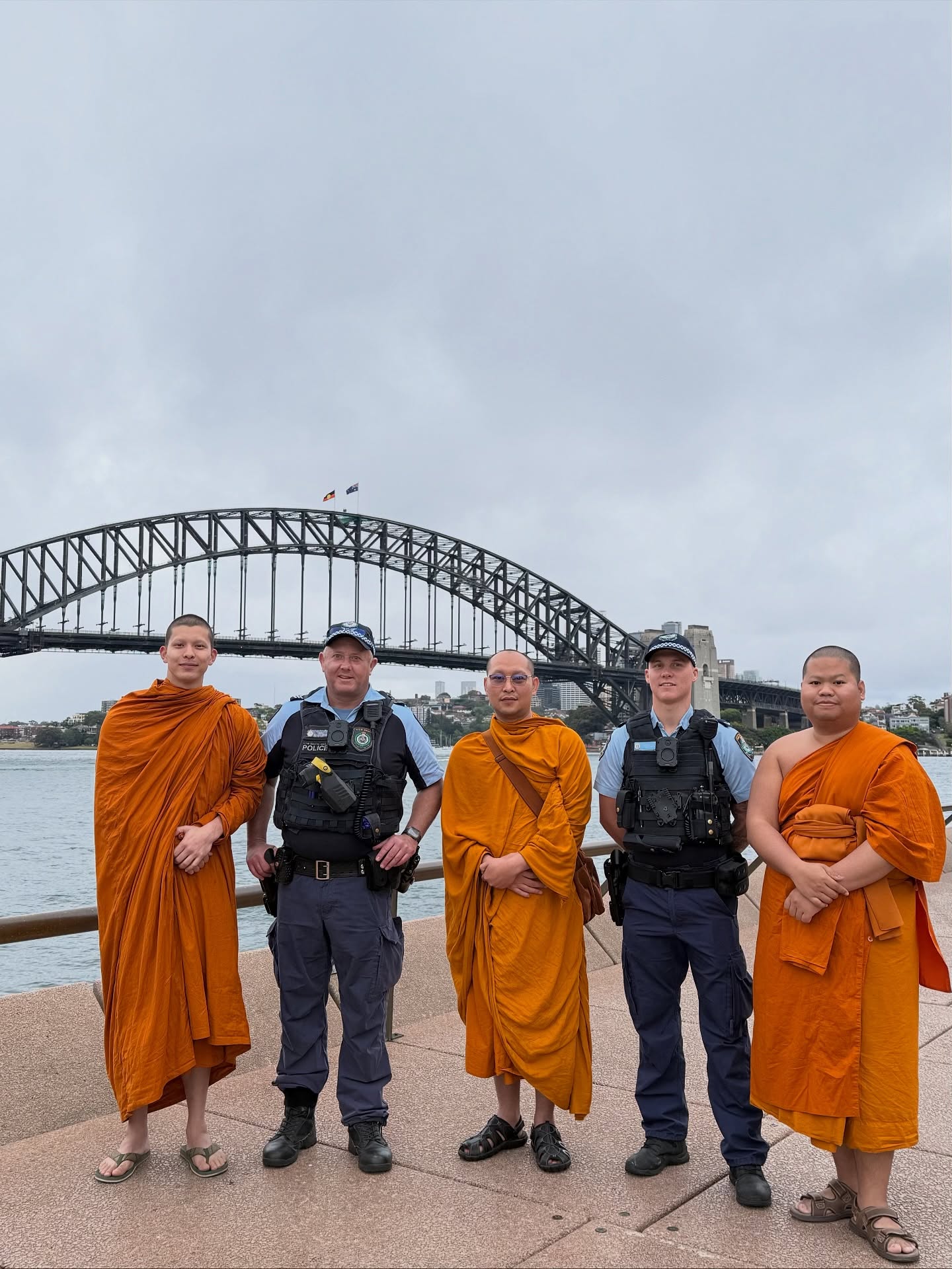 โดม เพชรธำรงชัย