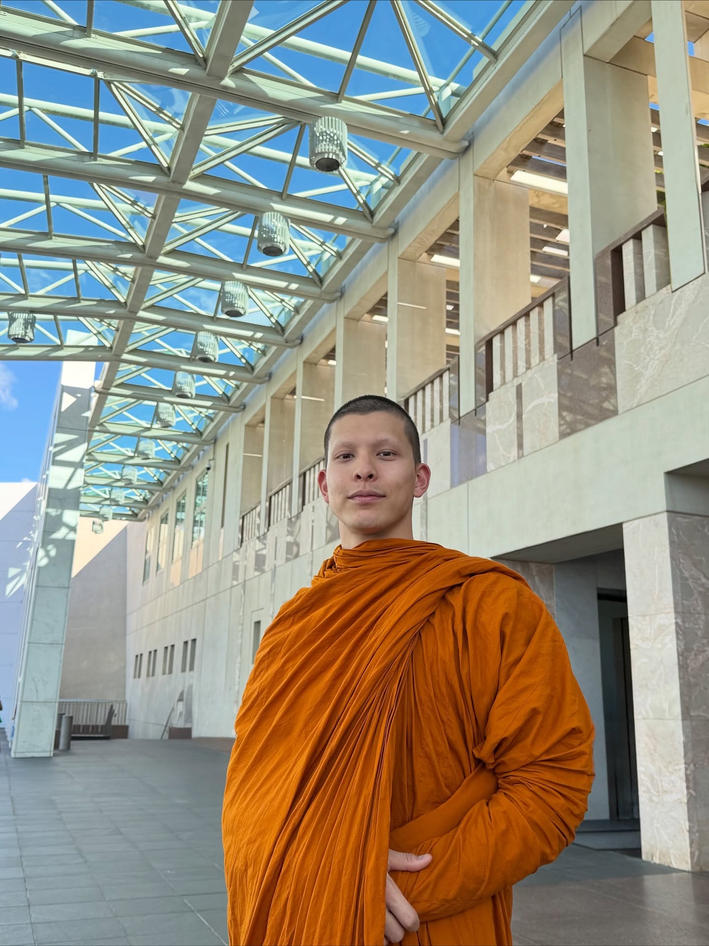 โดม เพชรธำรงชัย