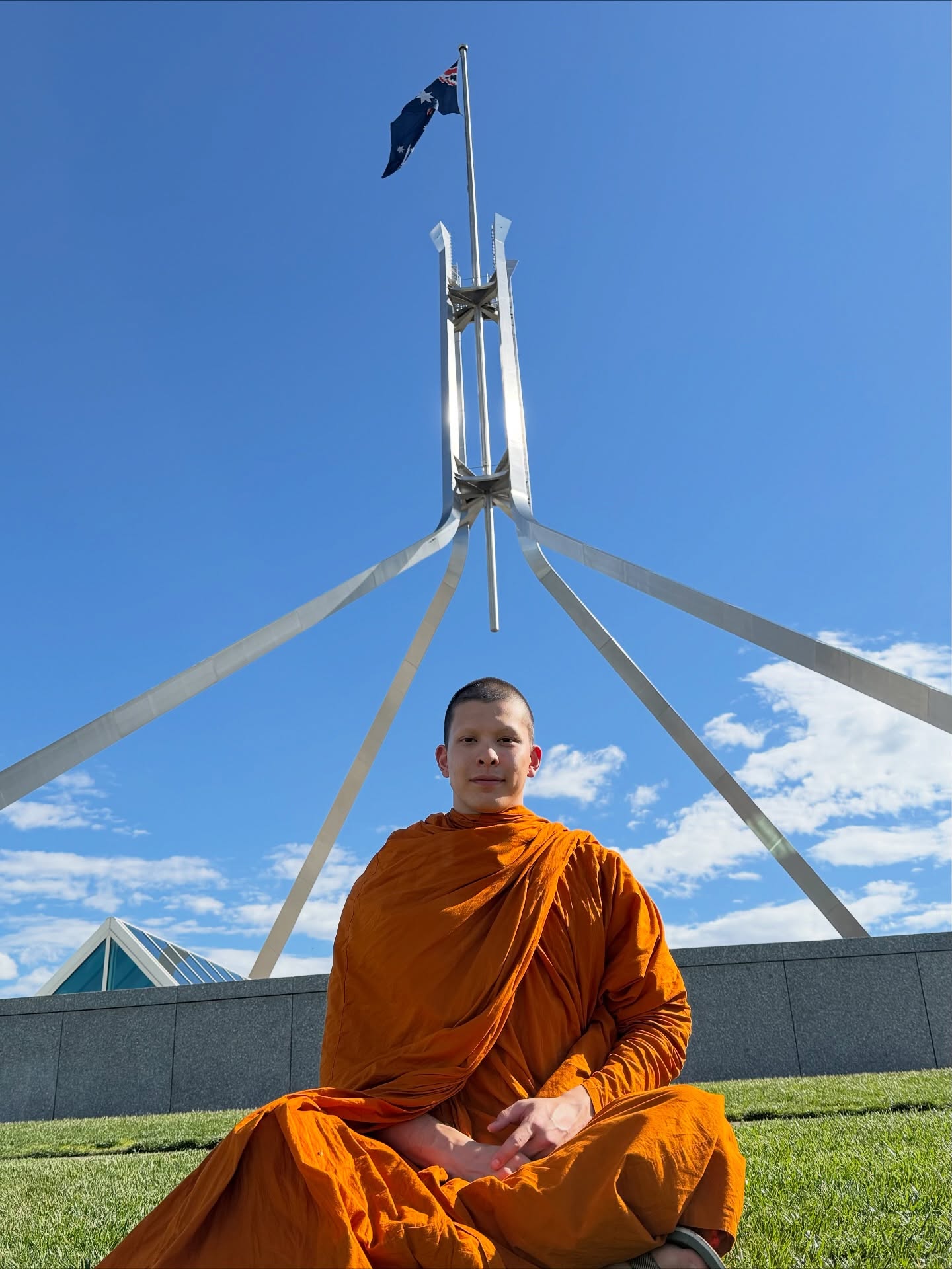 โดม เพชรธำรงชัย