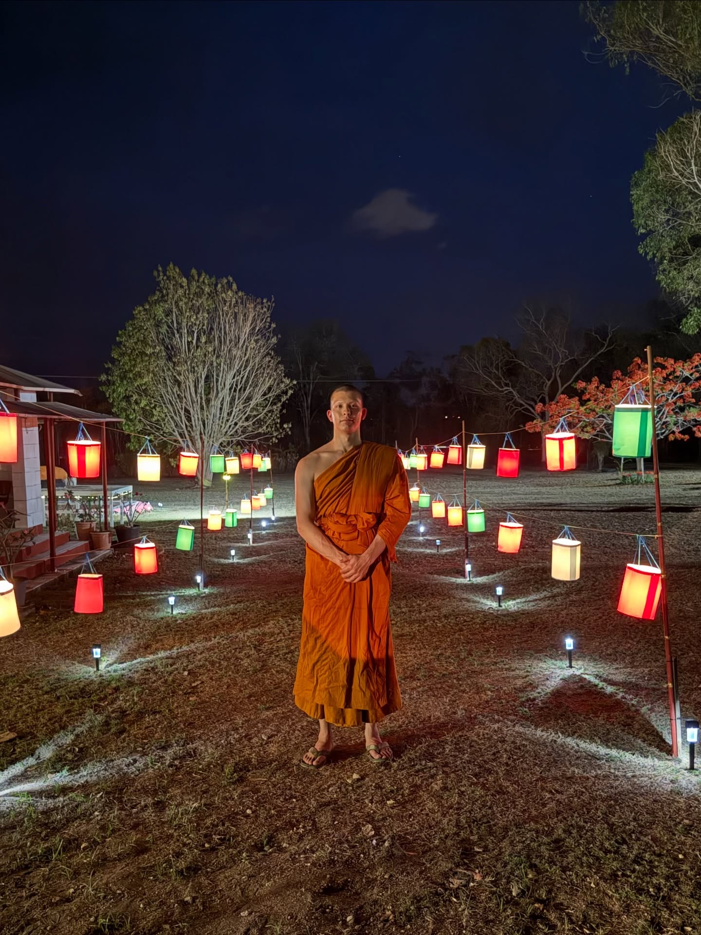 โดม เพชรธำรงชัย