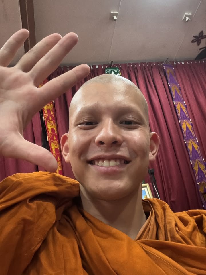 โดม เพชรธำรงชัย