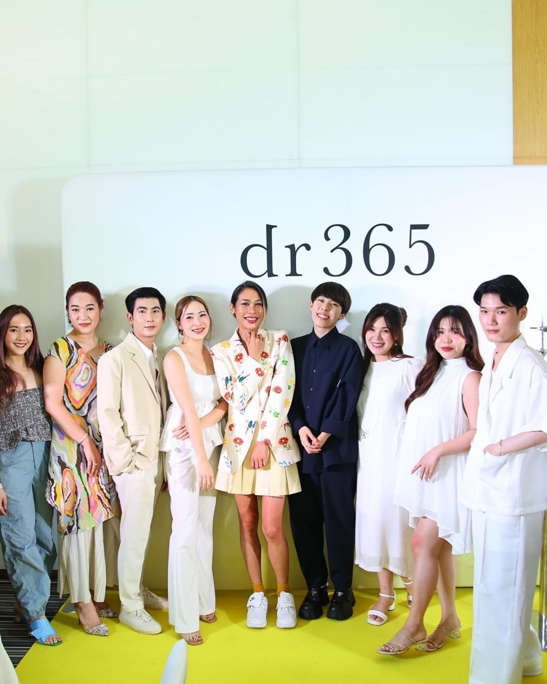 ทราย เจริญปุระ