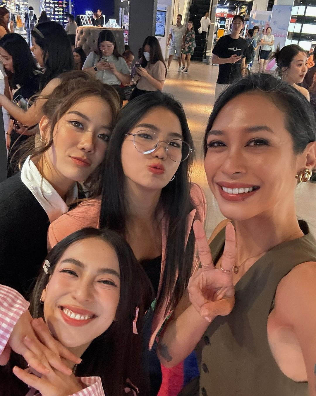 ทราย เจริญปุระ