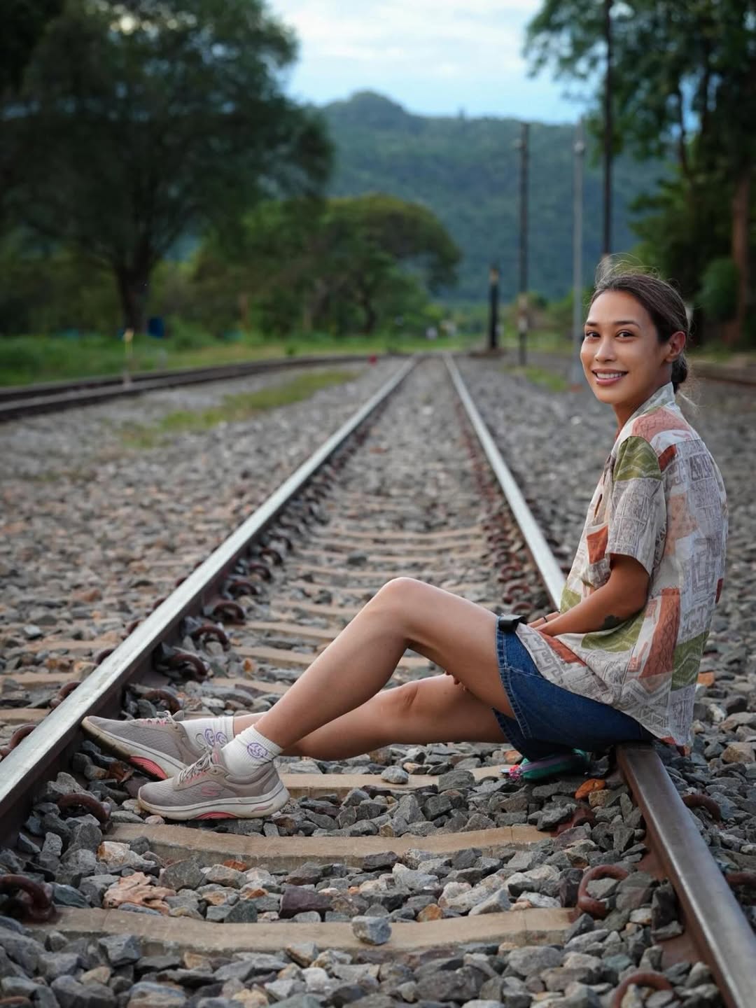 ทราย เจริญปุระ