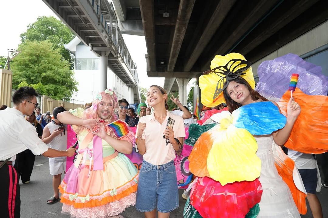 ทราย เจริญปุระ