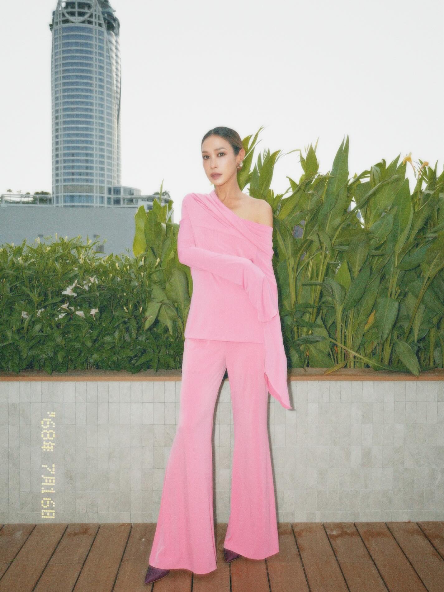 ทราย เจริญปุระ