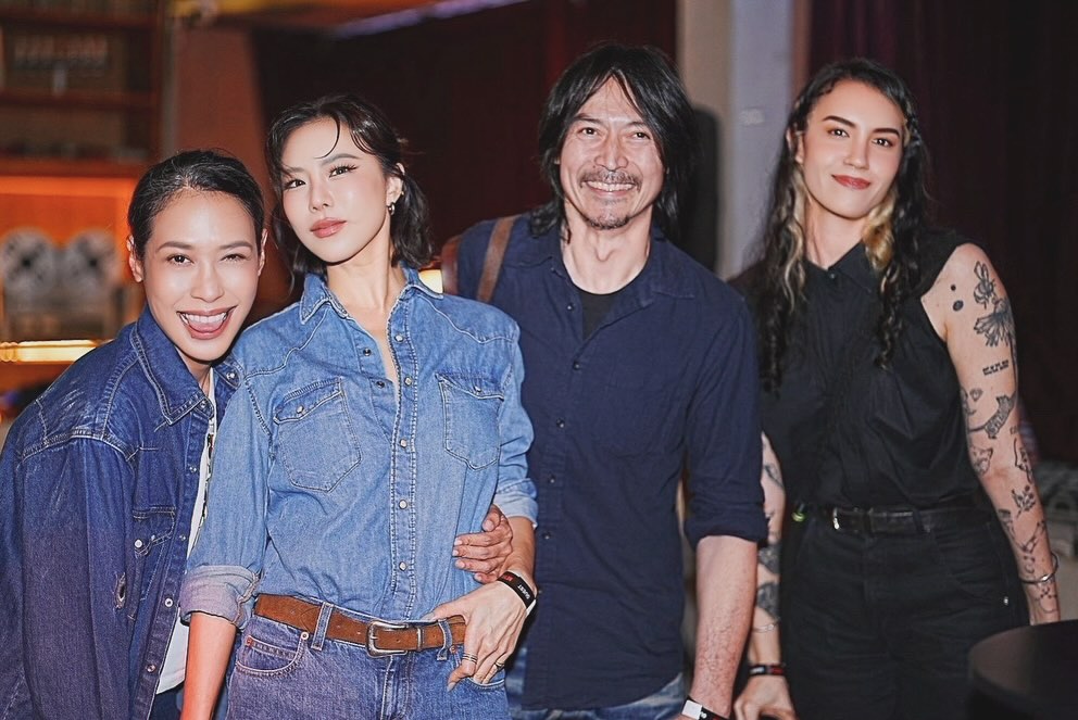 ทราย เจริญปุระ