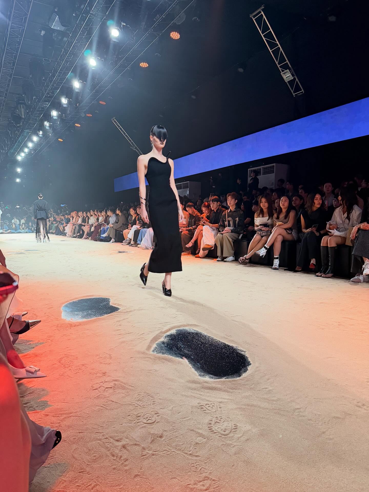 ทราย เจริญปุระ