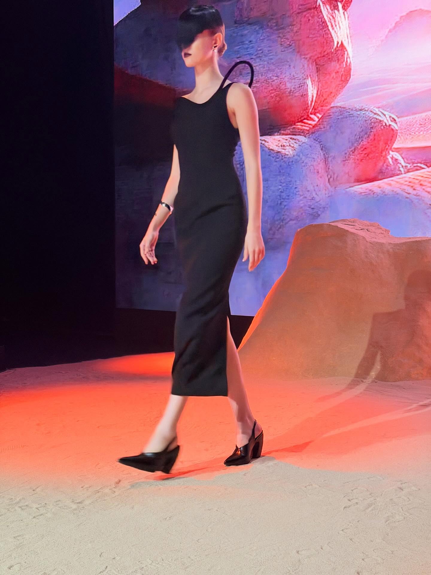 ทราย เจริญปุระ