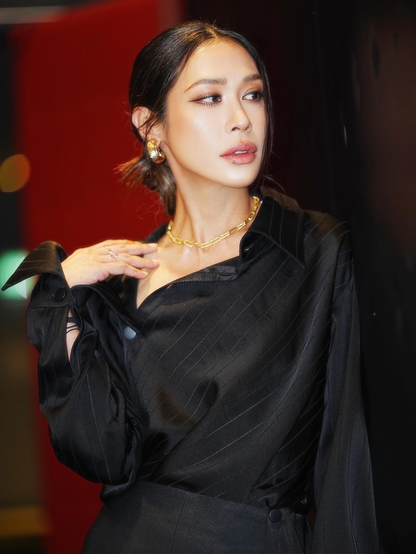 ทราย เจริญปุระ