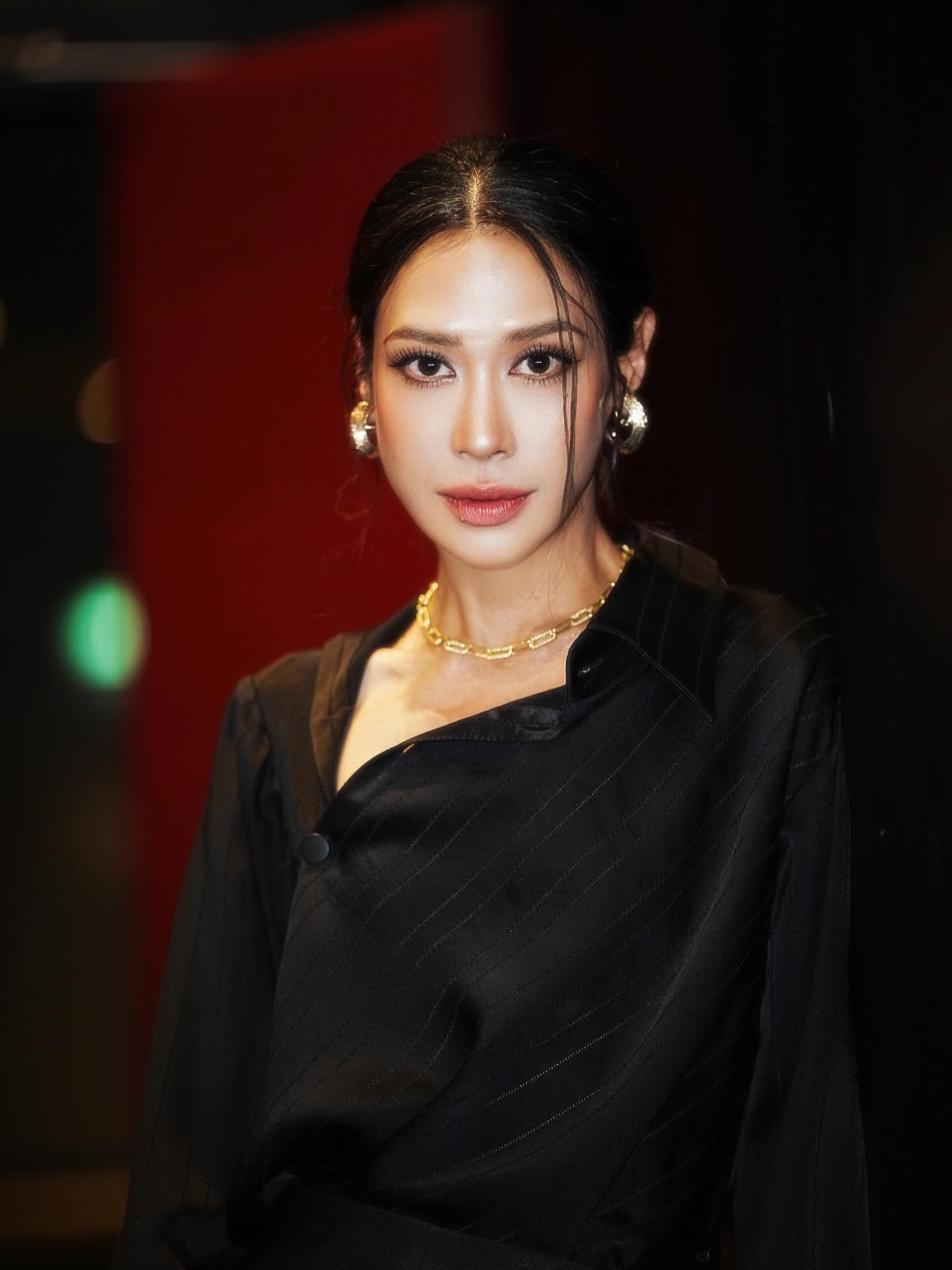 ทราย เจริญปุระ