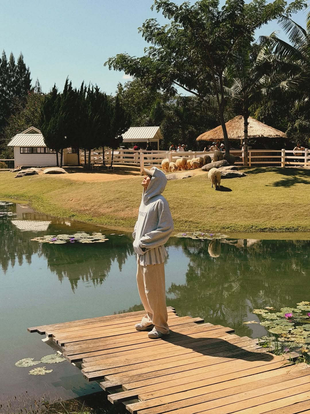 กอล์ฟ - พิชญะ นิธิไพศาลกุล