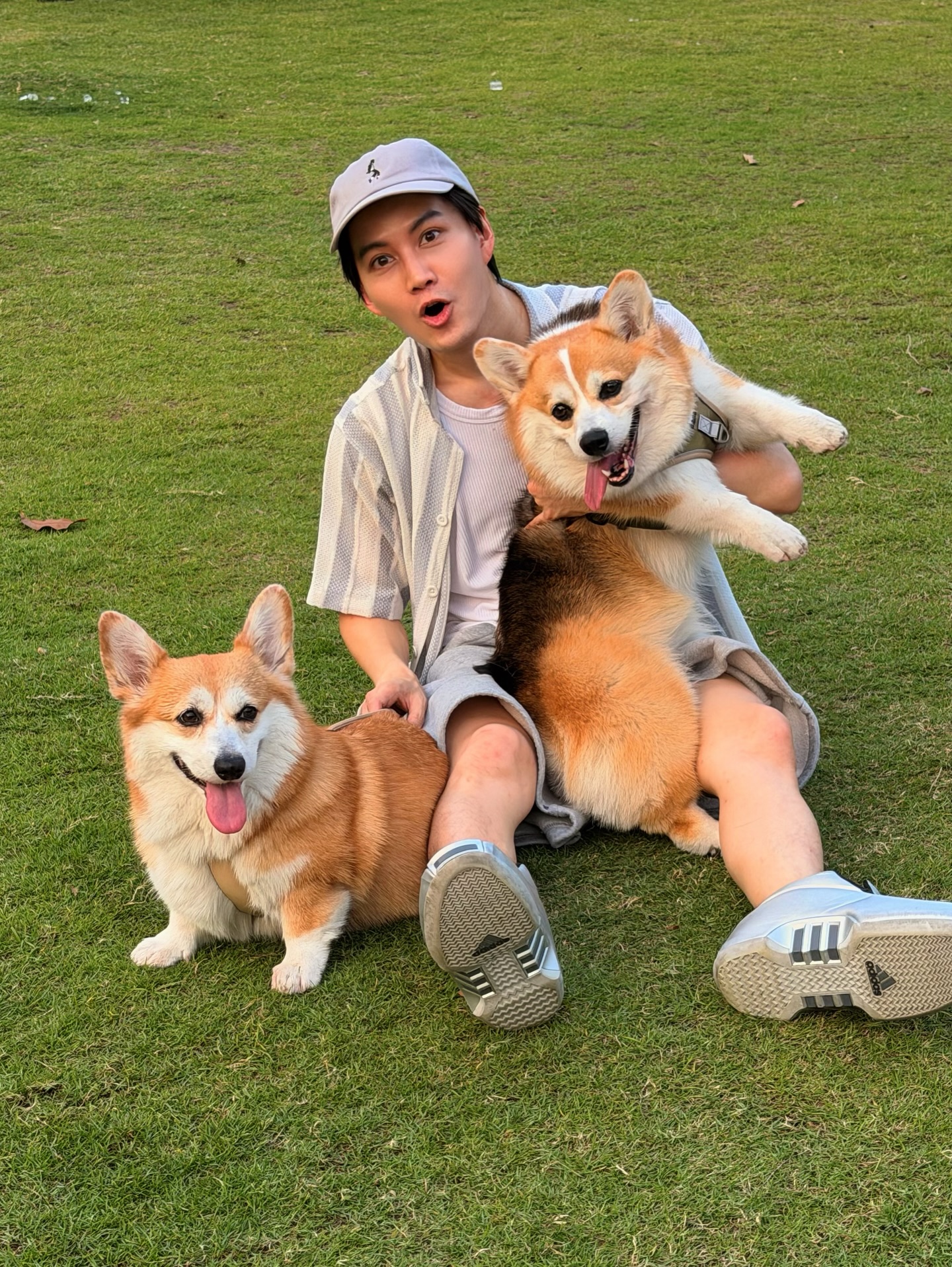 กอล์ฟ - พิชญะ นิธิไพศาลกุล