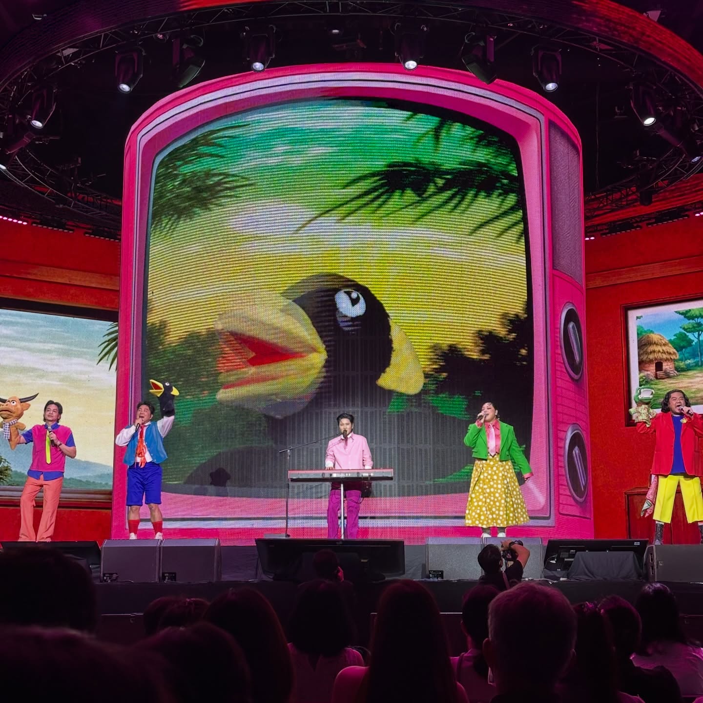 ท็อป - ณัฐเศรษฐ์ พูนทรัพย์มณี