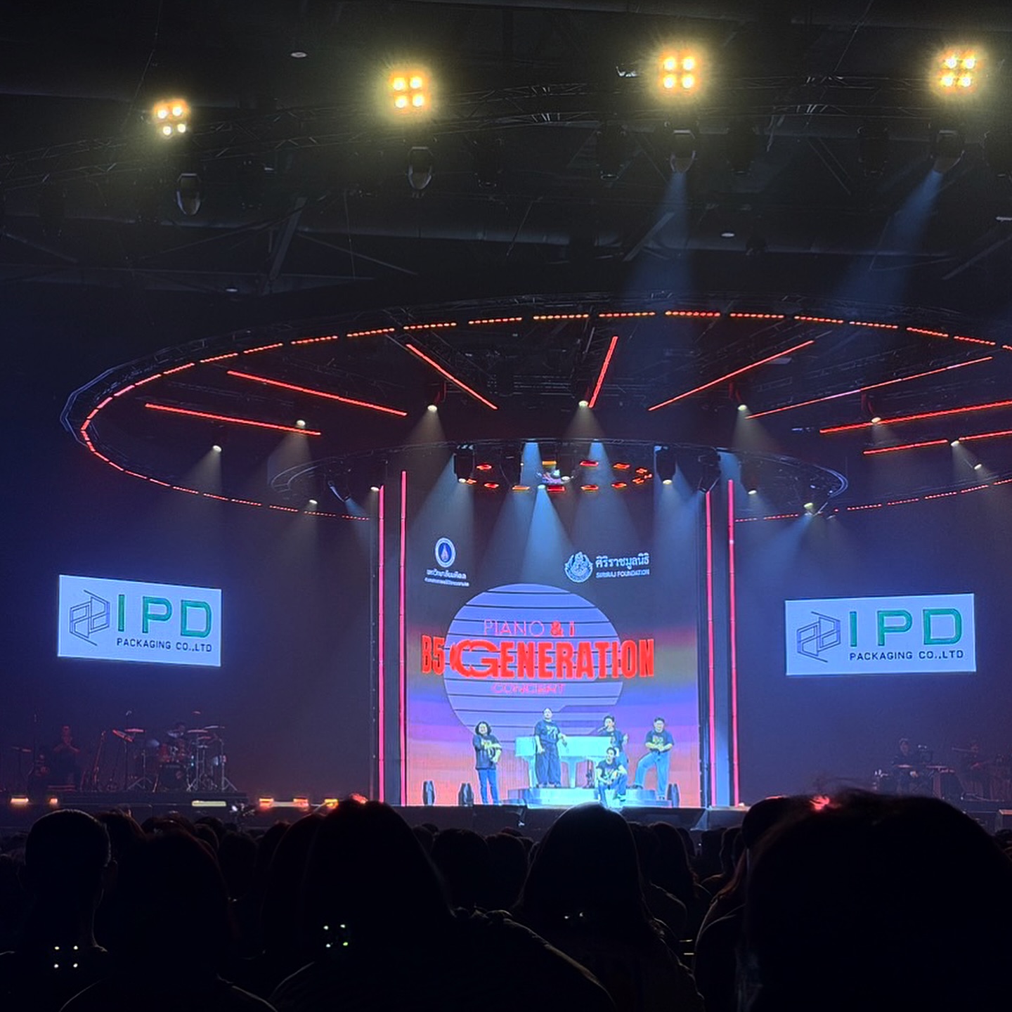 ท็อป - ณัฐเศรษฐ์ พูนทรัพย์มณี