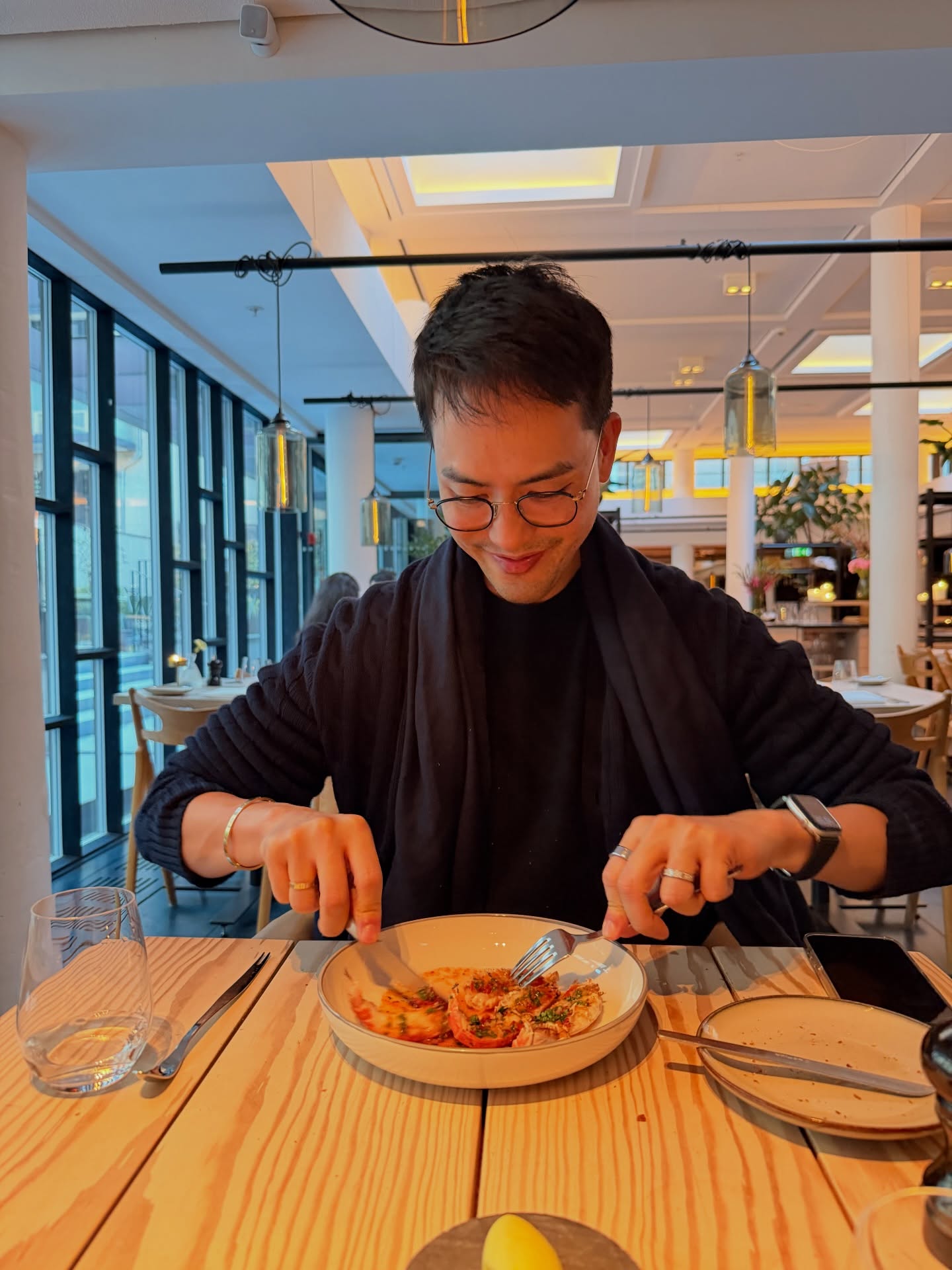 ท็อป - ณัฐเศรษฐ์ พูนทรัพย์มณี