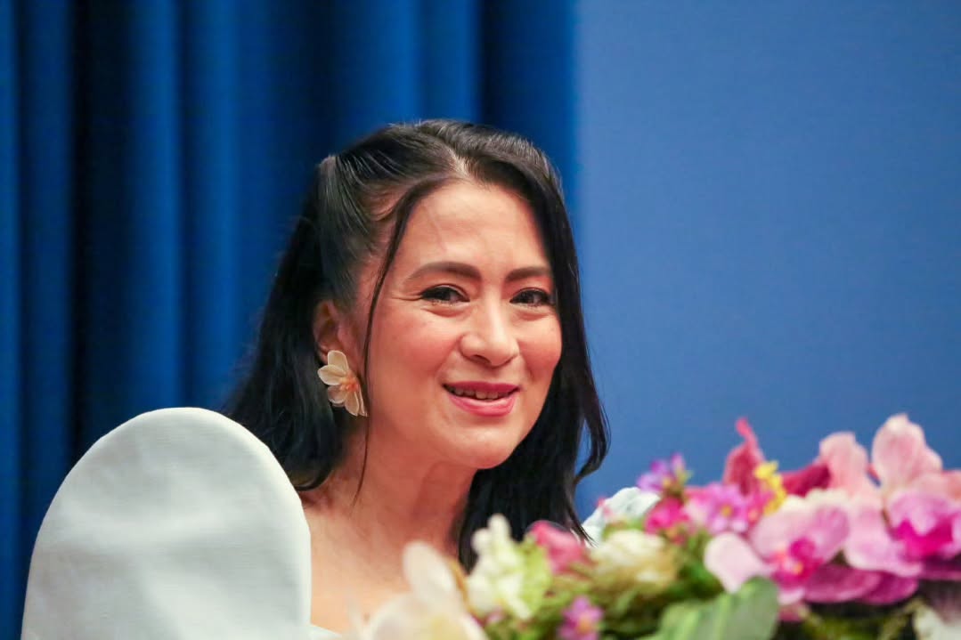 อเล็กซ์ เรนเดลล์