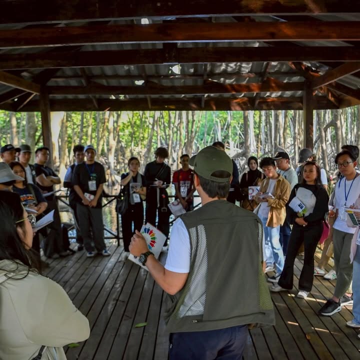 อเล็กซ์ เรนเดลล์