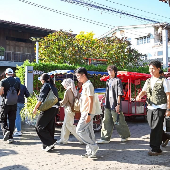 อเล็กซ์ เรนเดลล์