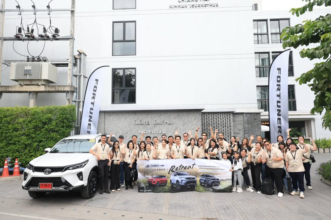 อเล็กซ์ เรนเดลล์