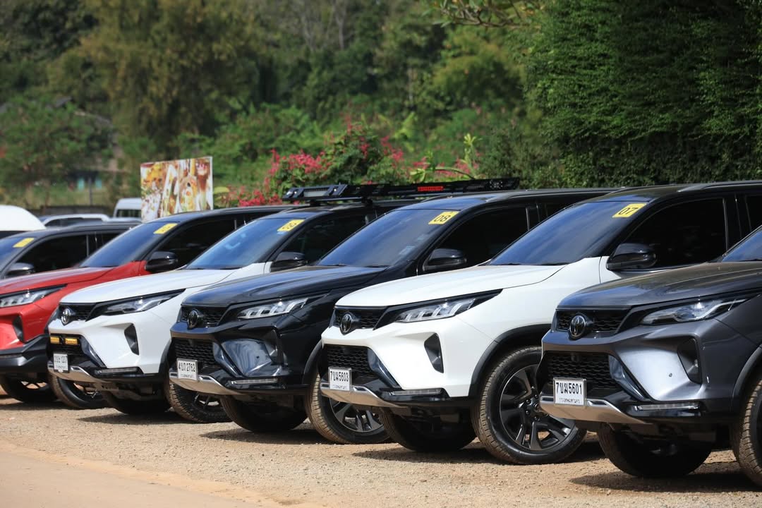 อเล็กซ์ เรนเดลล์