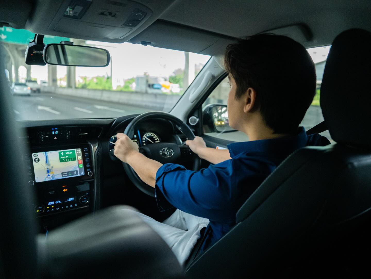 อเล็กซ์ เรนเดลล์