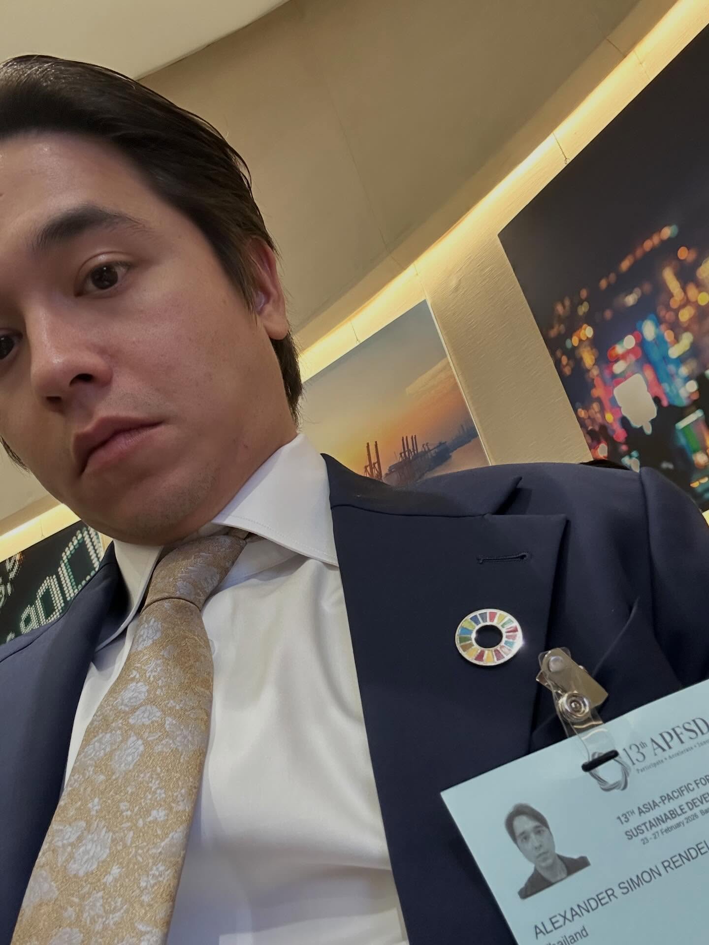 อเล็กซ์ เรนเดลล์