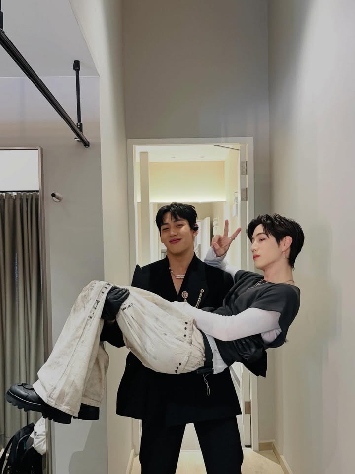 แบมแบม - กันต์พิมุกต์ ภูวกุล