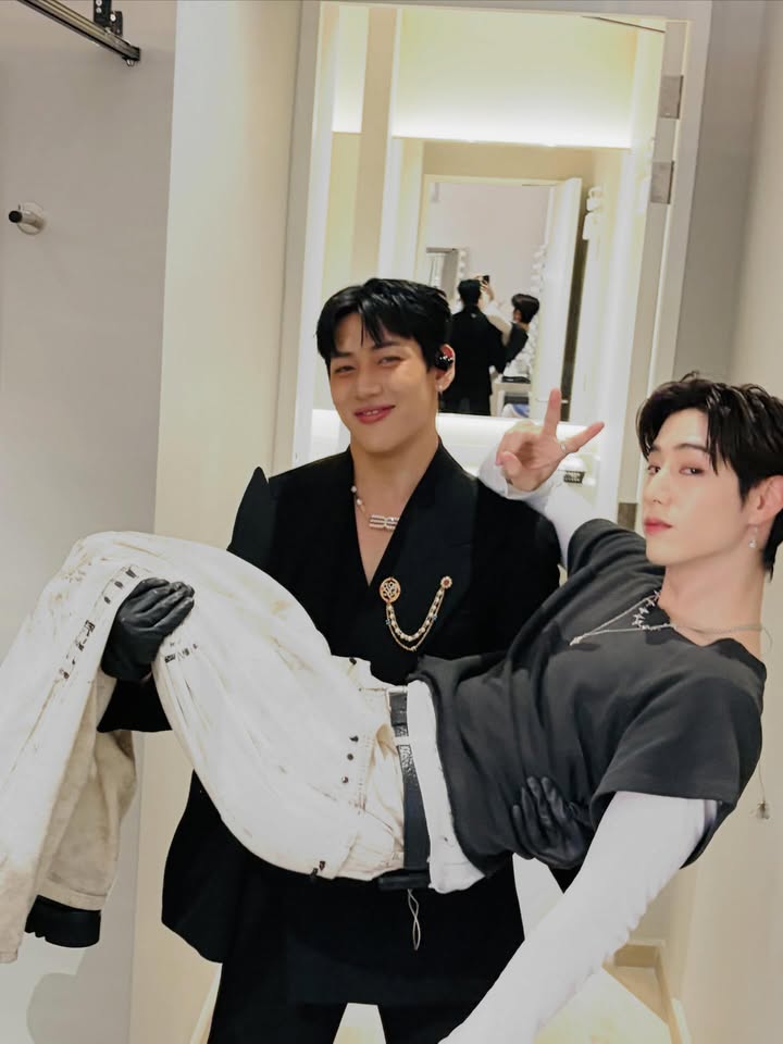 แบมแบม - กันต์พิมุกต์ ภูวกุล