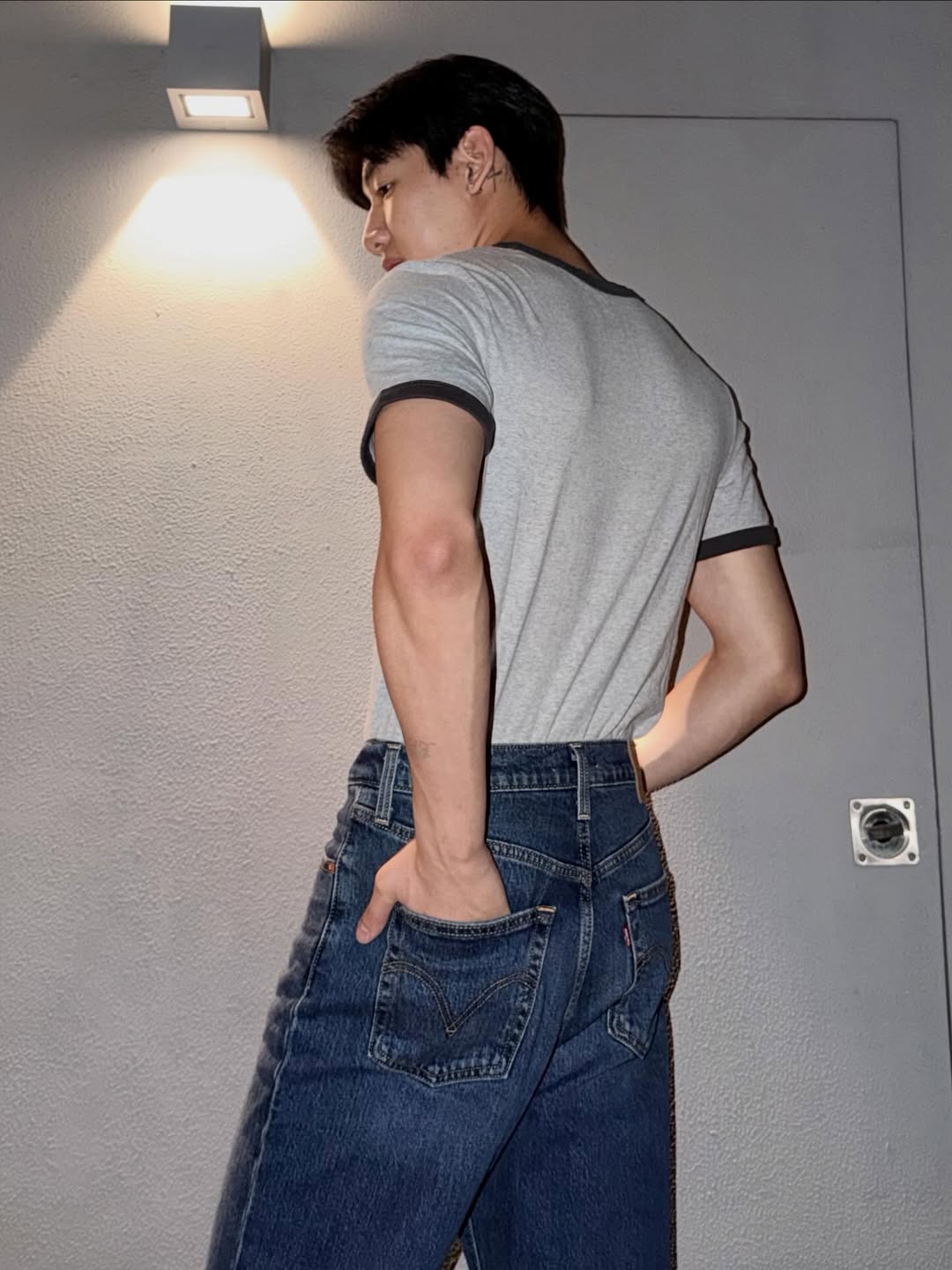 แบมแบม - กันต์พิมุกต์ ภูวกุล