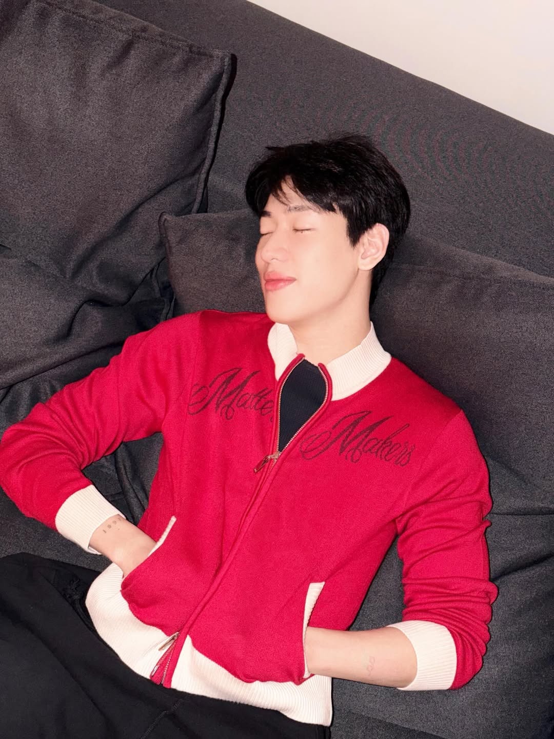 แบมแบม - กันต์พิมุกต์ ภูวกุล