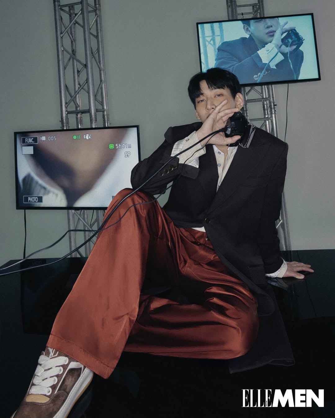 แบมแบม - กันต์พิมุกต์ ภูวกุล